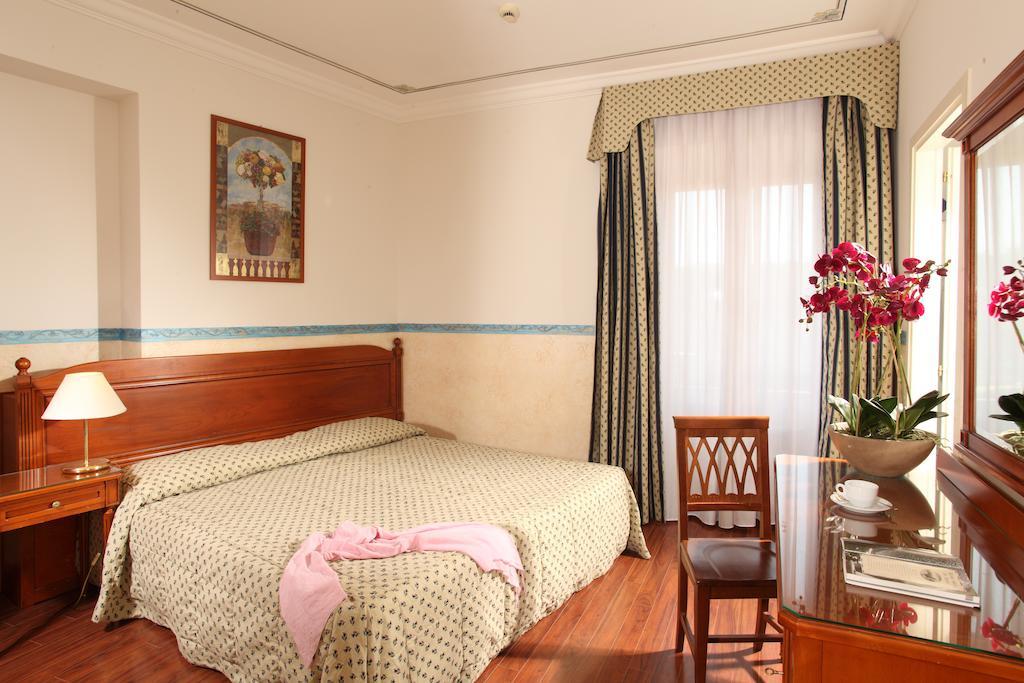 Hotel Alessandrino Rom Zimmer foto